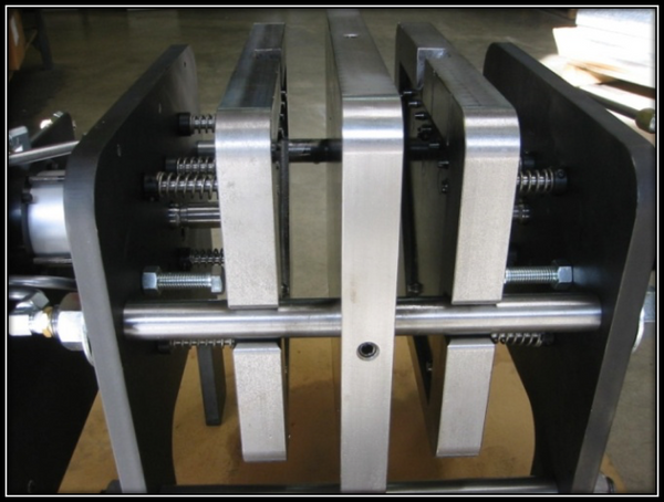 Babbitt Pouring Fixtures for Edger Guide Pads